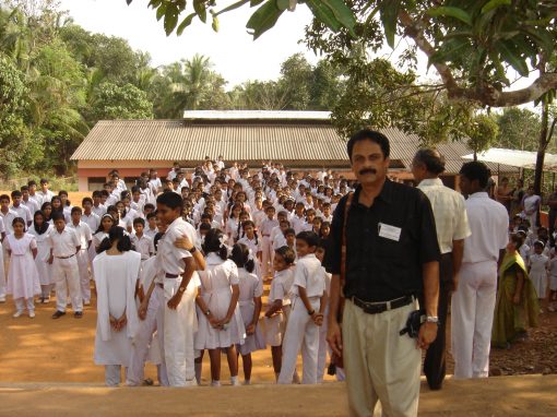Students singing the Indian national anthem during the Mid-Year Fulbright Conference in Kozhikode, India, Jan 2005