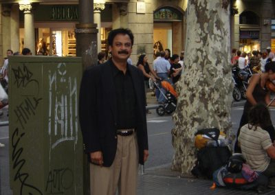 Professor Misra in old town Barcelona during the LaserBarcelona 2006 International Conference